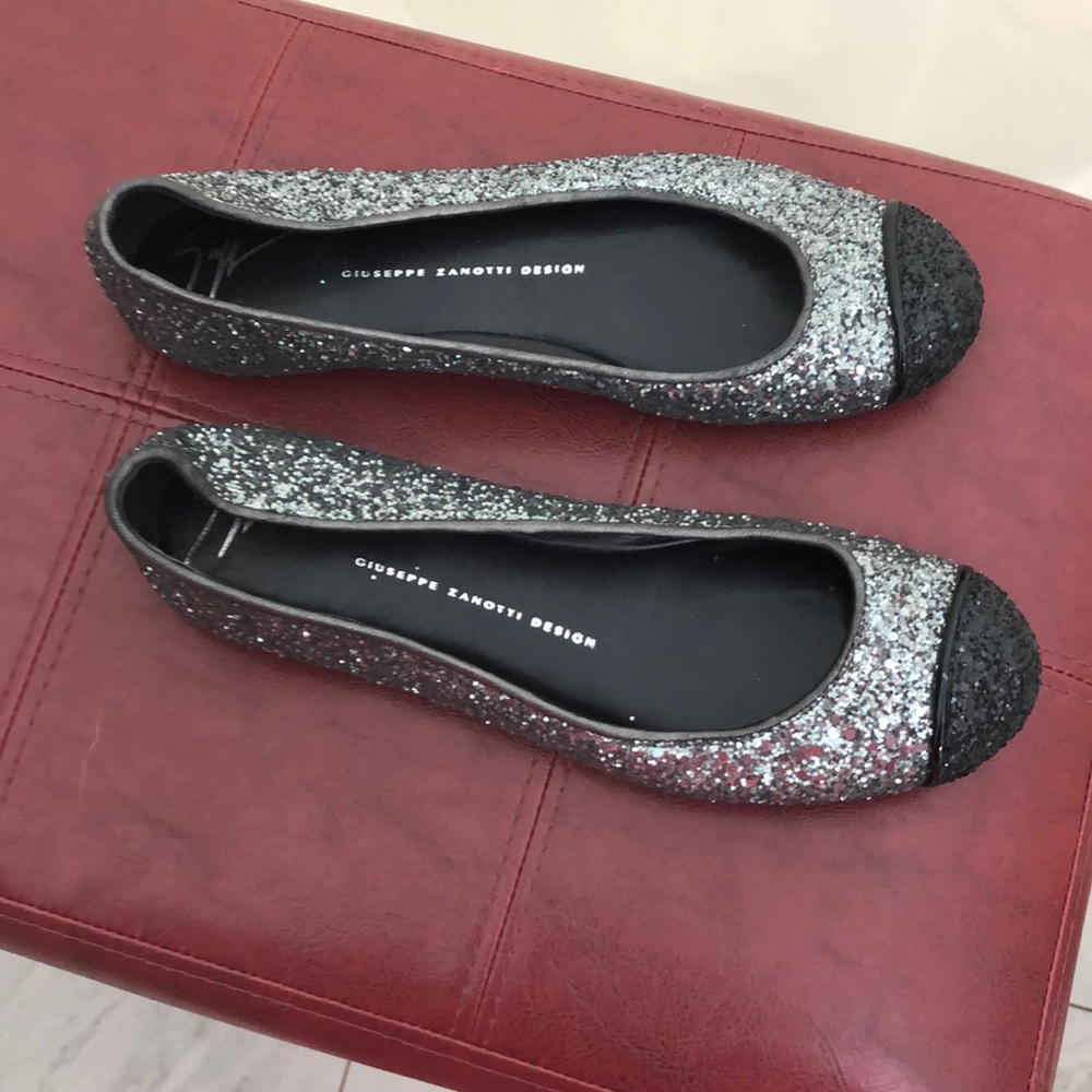 Giuseppe Zannoti  ballet flats EUC